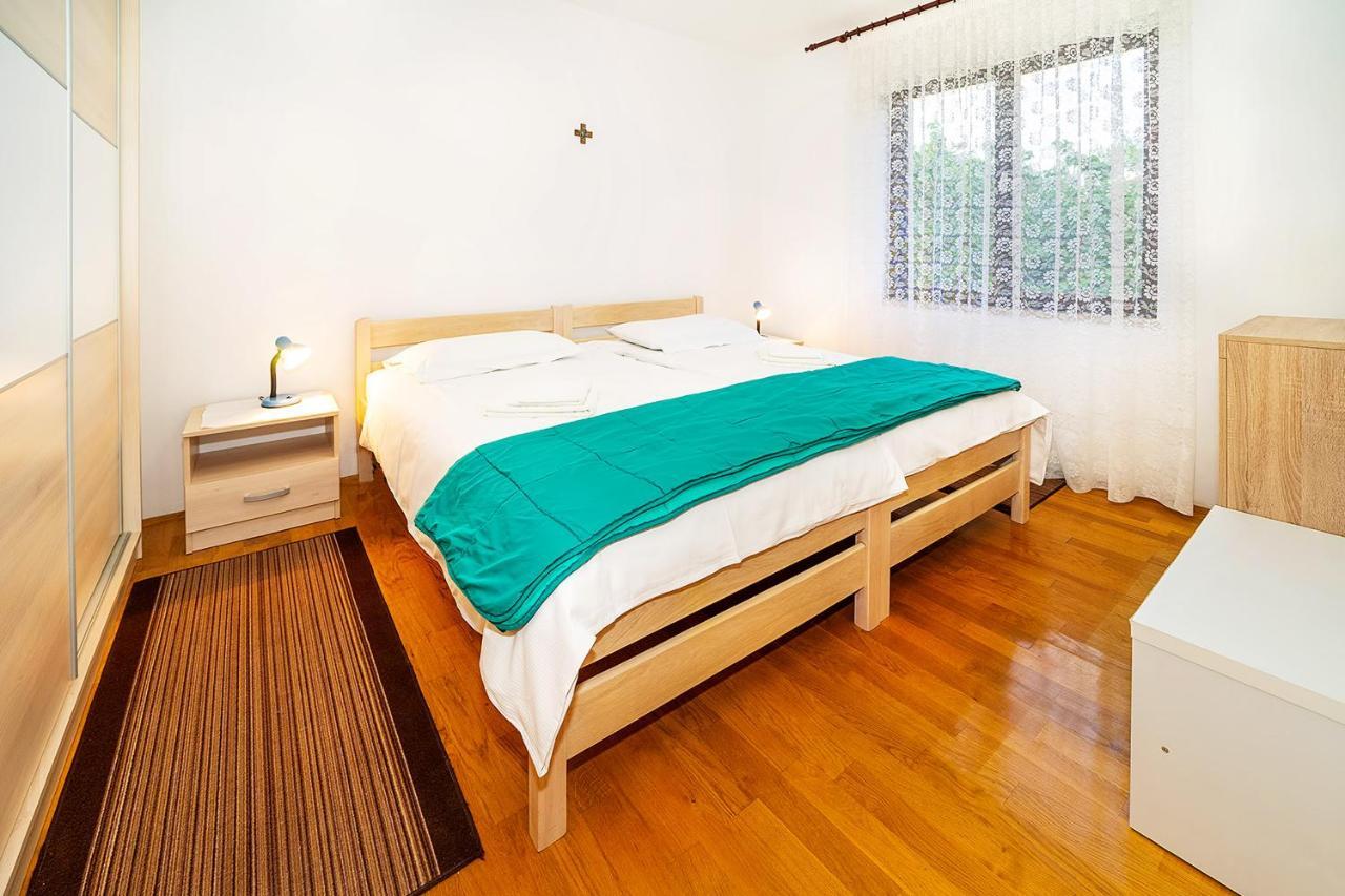 Apartments Jurina Krk Town Zewnętrze zdjęcie