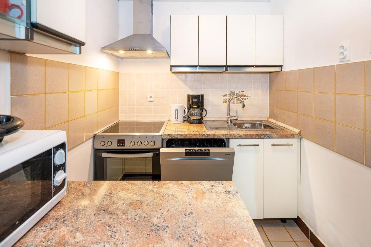 Apartments Jurina Krk Town Zewnętrze zdjęcie