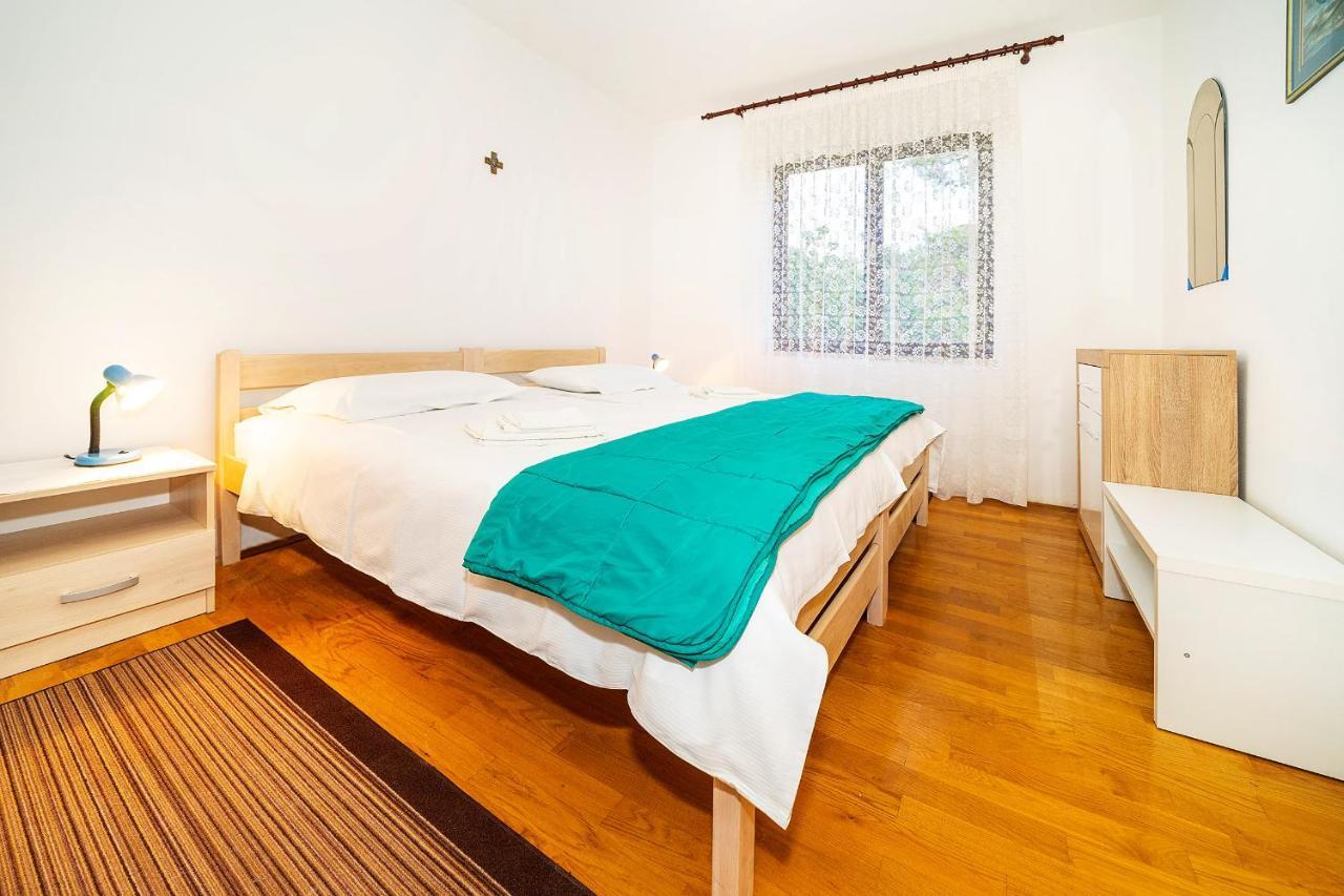Apartments Jurina Krk Town Zewnętrze zdjęcie