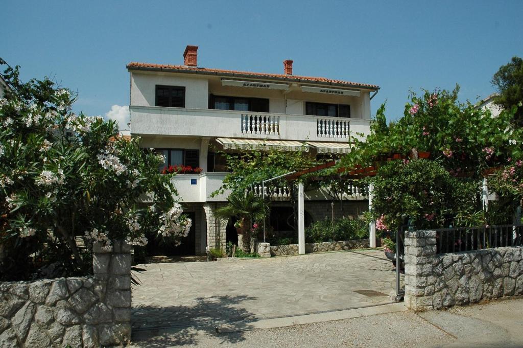 Apartments Jurina Krk Town Zewnętrze zdjęcie